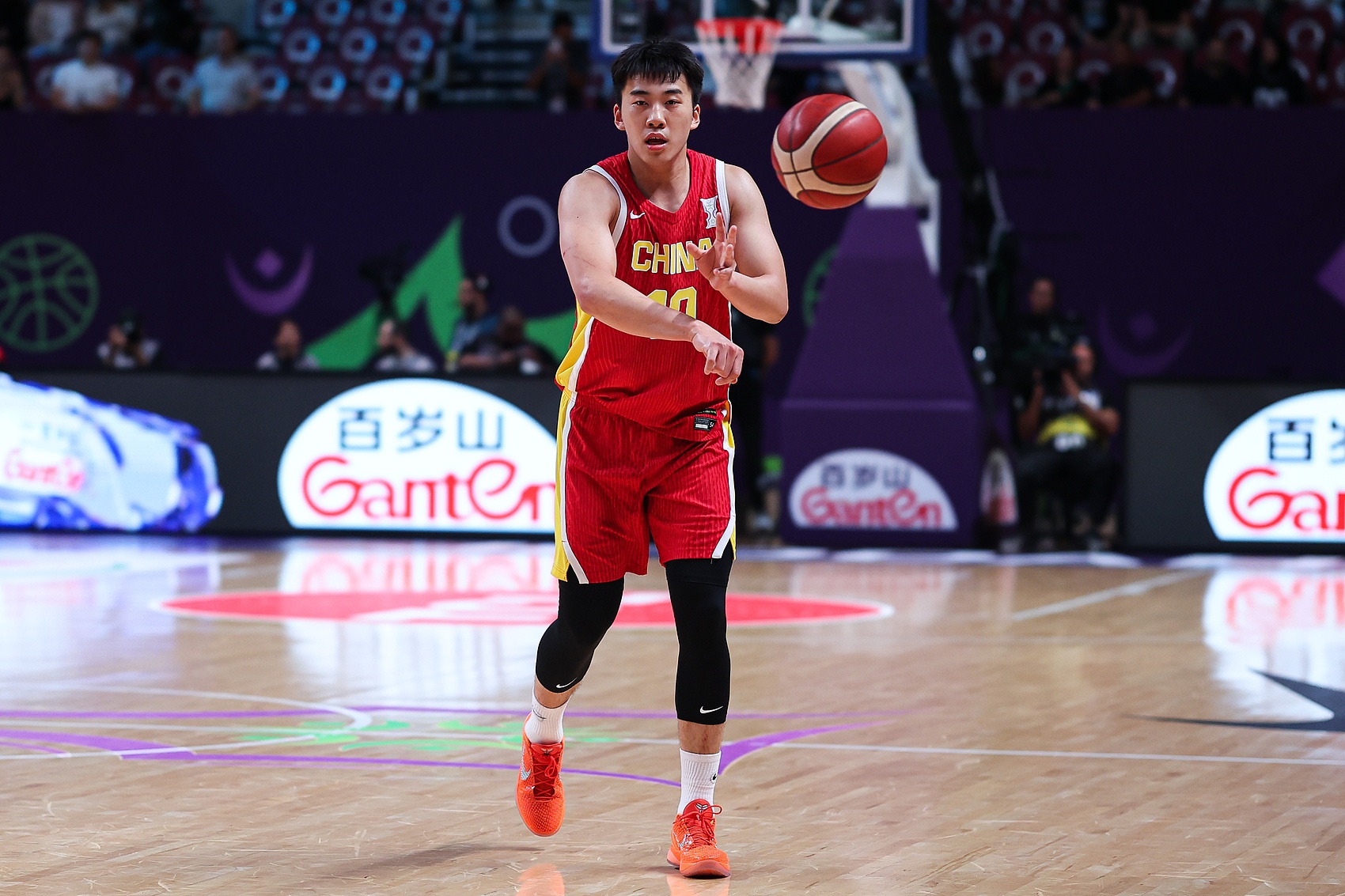 开云体育App-媒体人：王俊杰说明年可能会参加NBA选秀 没选上也会在海外找机会